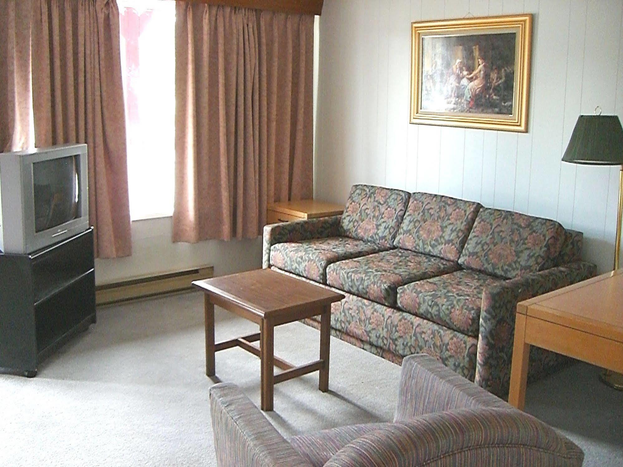 A-1 Alberni Inn Port Alberni Eksteriør billede