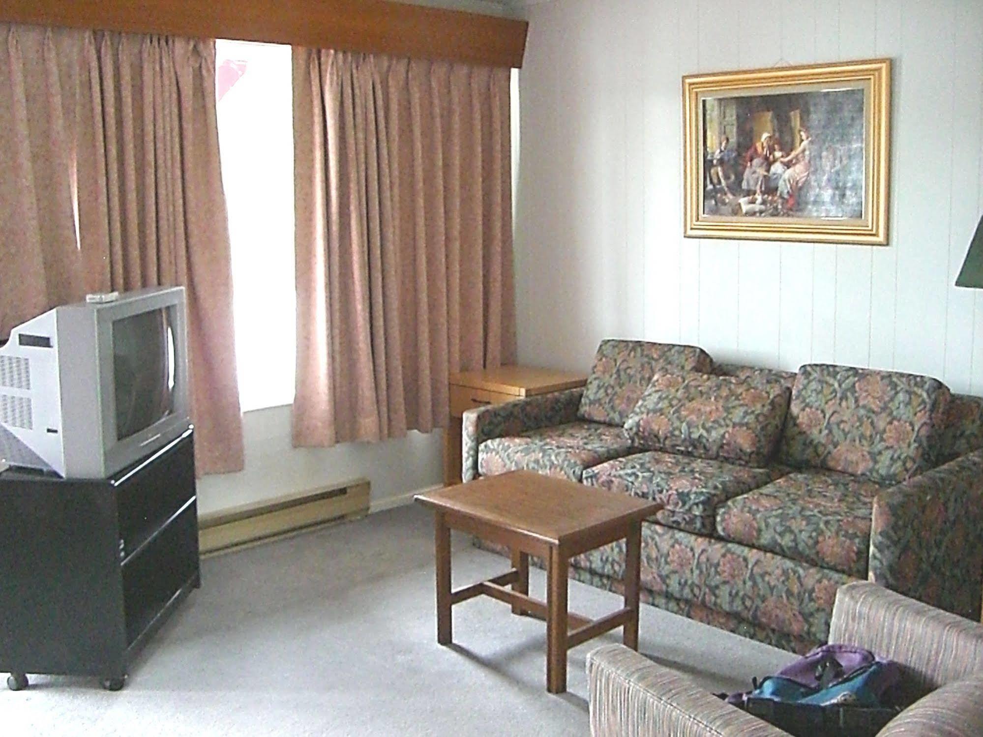 A-1 Alberni Inn Port Alberni Eksteriør billede