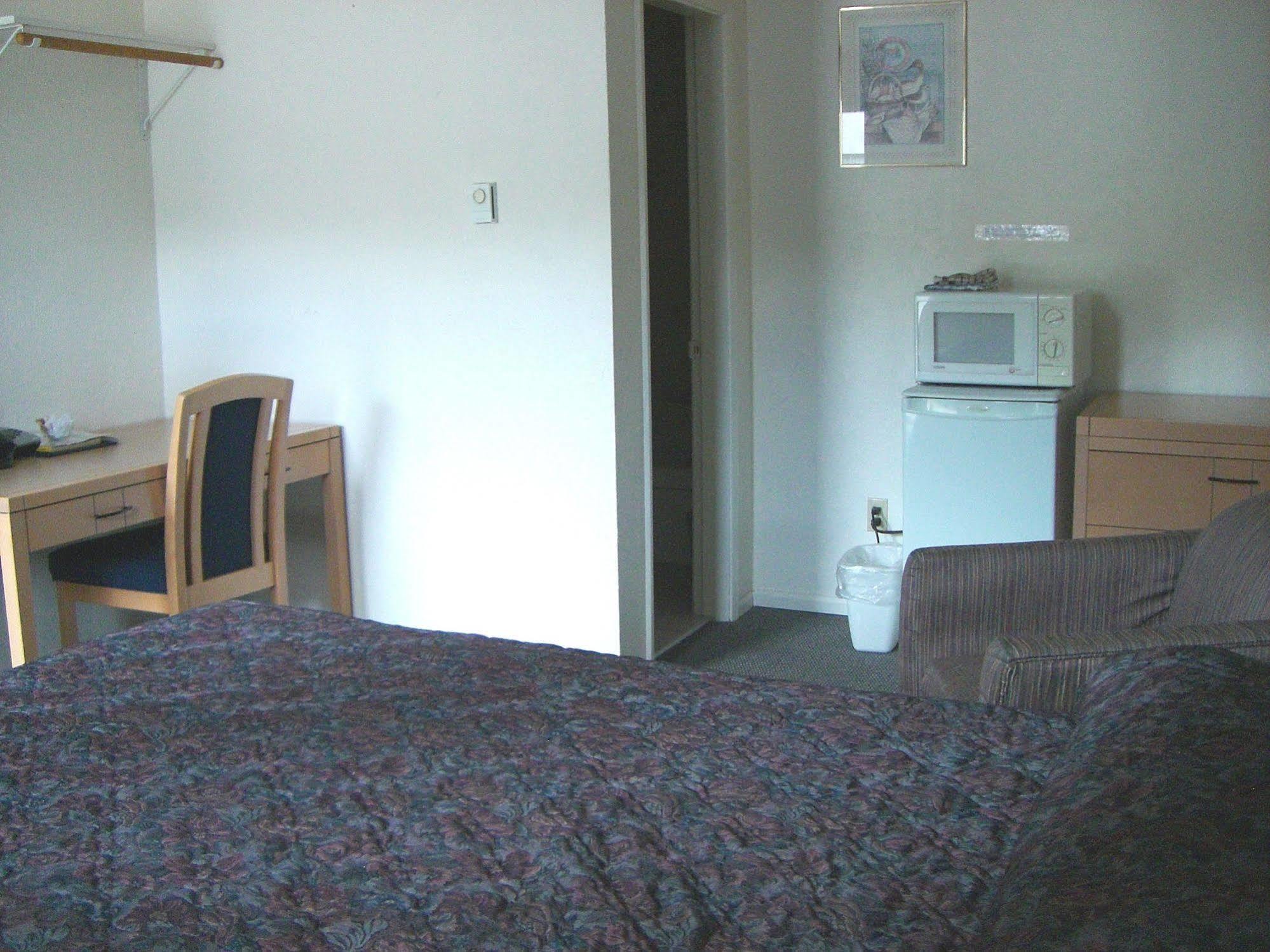A-1 Alberni Inn Port Alberni Eksteriør billede