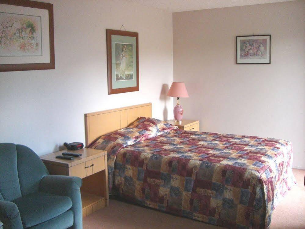 A-1 Alberni Inn Port Alberni Eksteriør billede